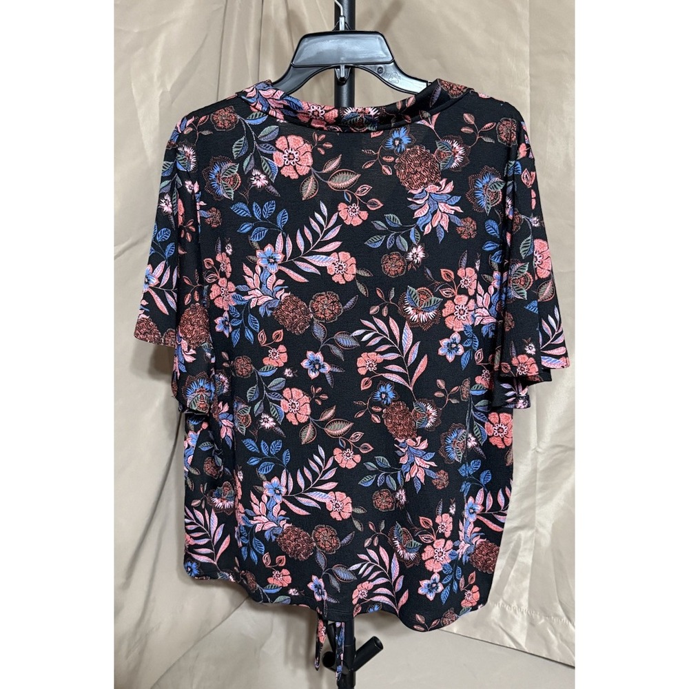 Fred David Womens Black‎ Floral Print Top 1X NWT Button Front,Collared,Tie Waist - Picture 2 of 7